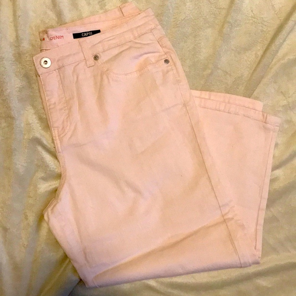 Powder Pink Capri